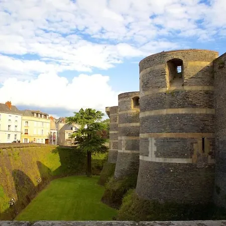 Apartment Centre- Gare - Chateau - Duplex 2 *